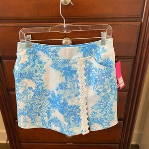 Lilly Pulitzer brand new Daphne skort. NWT. Sz 4.